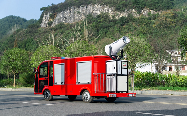 2座除塵車，道路降塵霧炮車